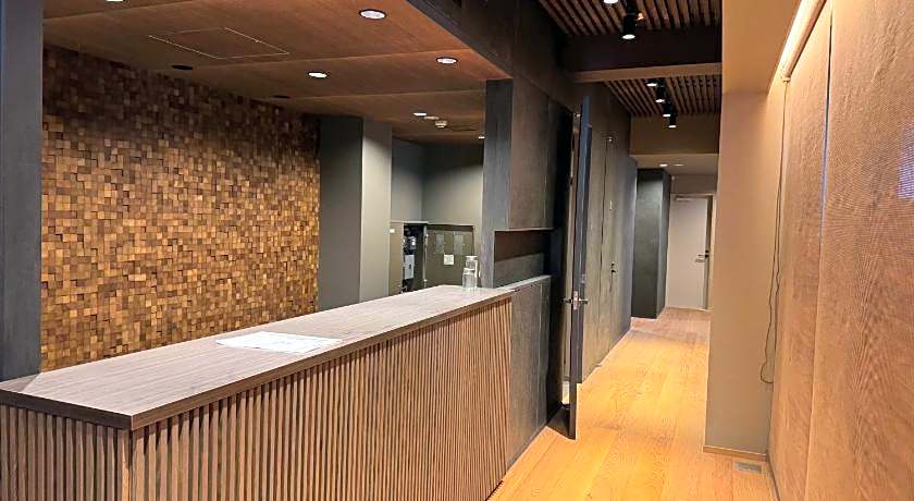 Capsule Hotel Suzumoriya 