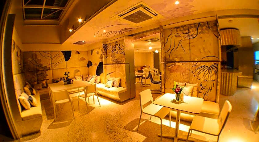 Comet Hotel Surat Thani