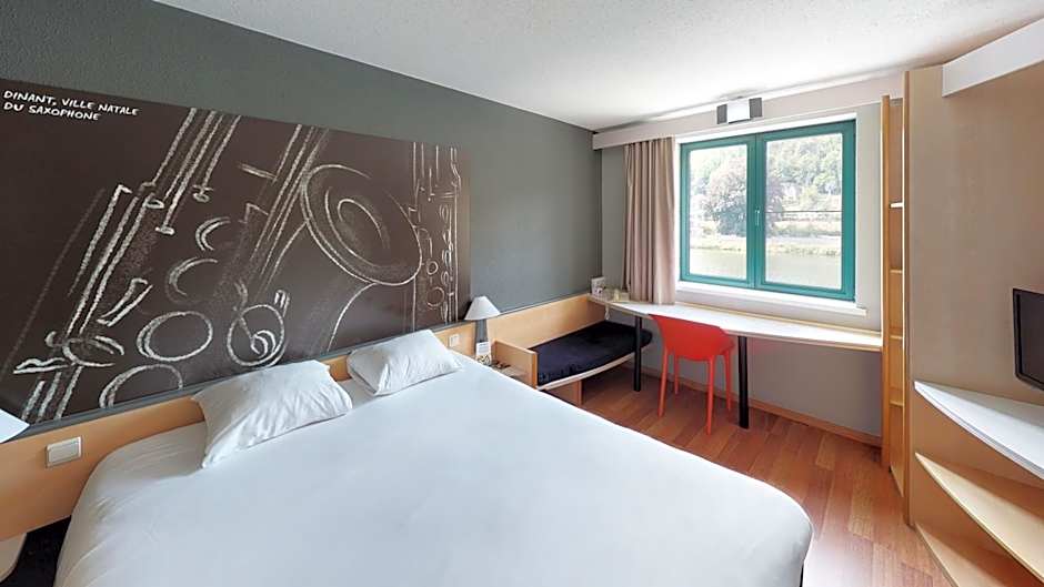 ibis Dinant
