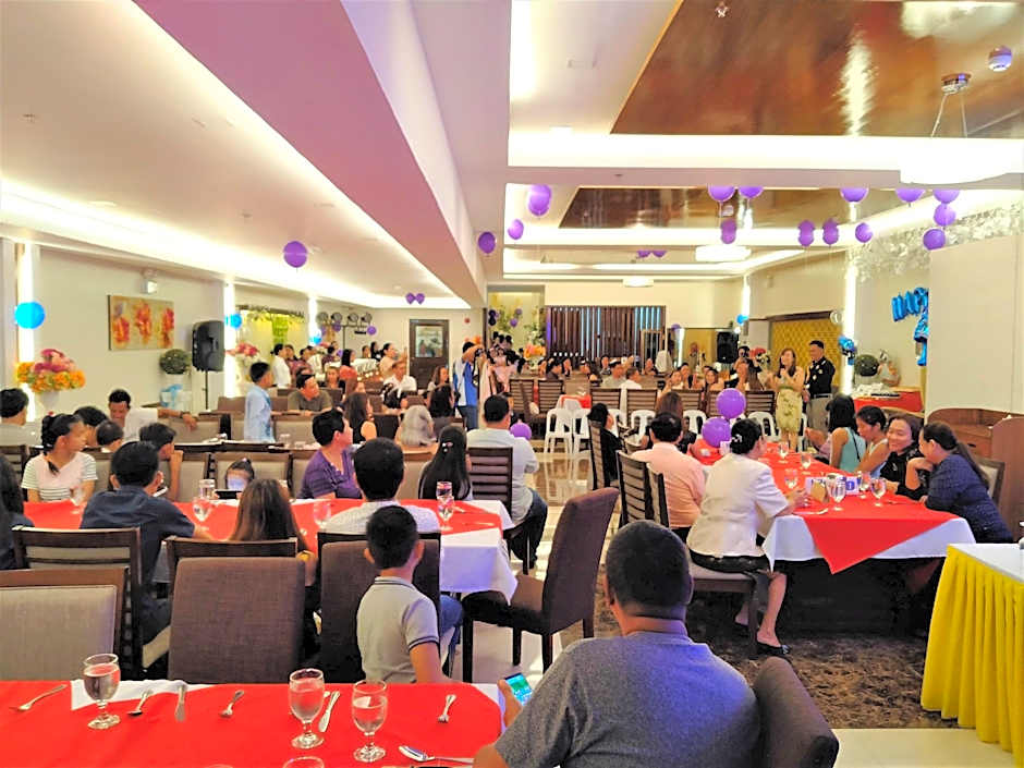 Treasure Island Hotel With Mini Water Adventure