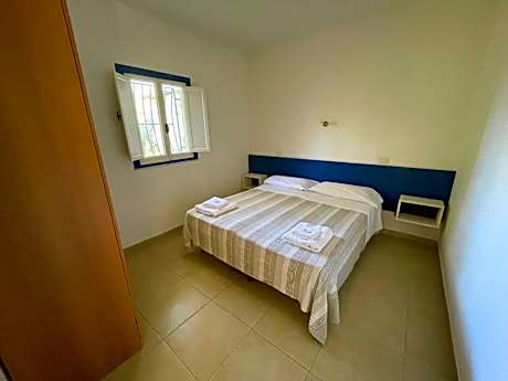 Two-Room Apartment (5 Adults)