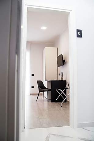 King Room with Pool View