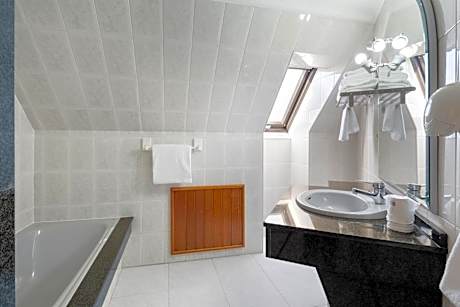 Double Room with Extra Bed