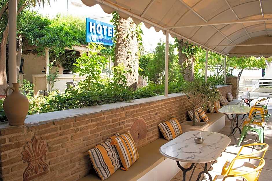 Stefanakis Hotel & Apartments