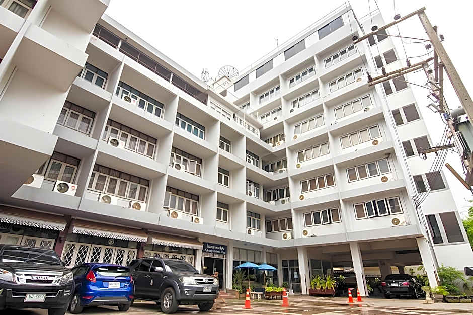 Khelangnakorn Hotel