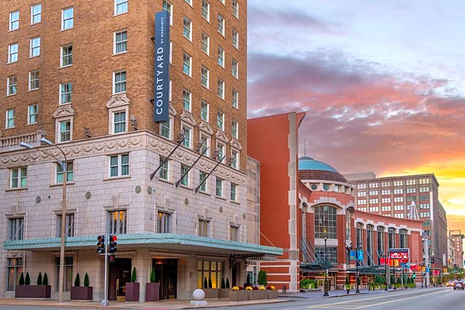 Courtyard by Marriott St. Louis Downtown/Convention Center