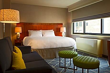 Corner King Room
