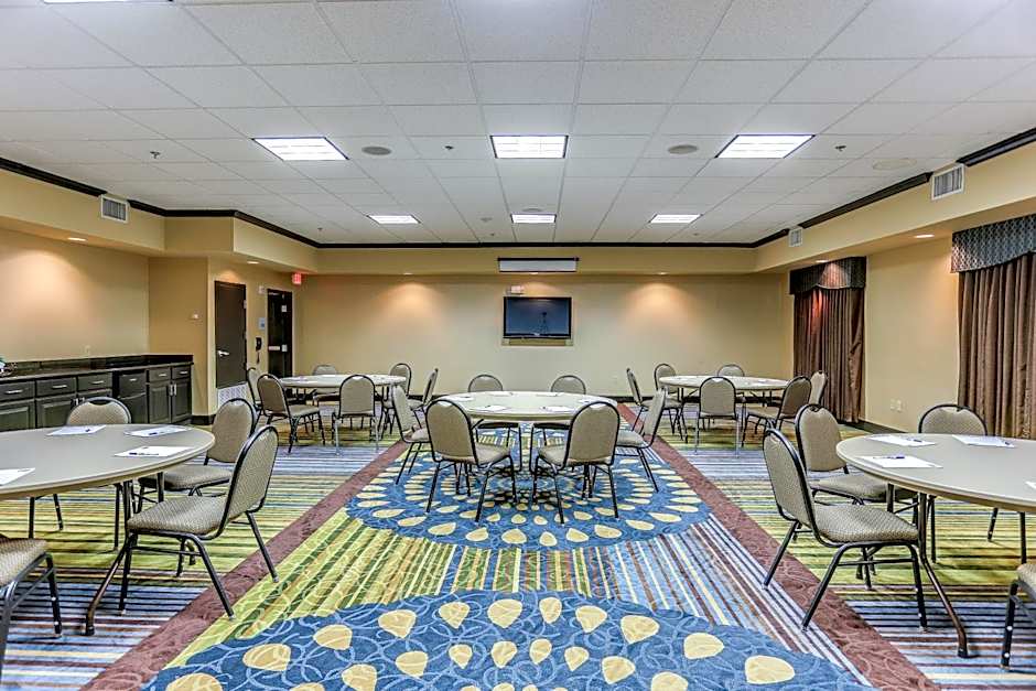 Holiday Inn Express Hotel & Suites Huntsville By IHG