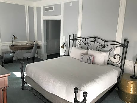 King Room - Disability Access
