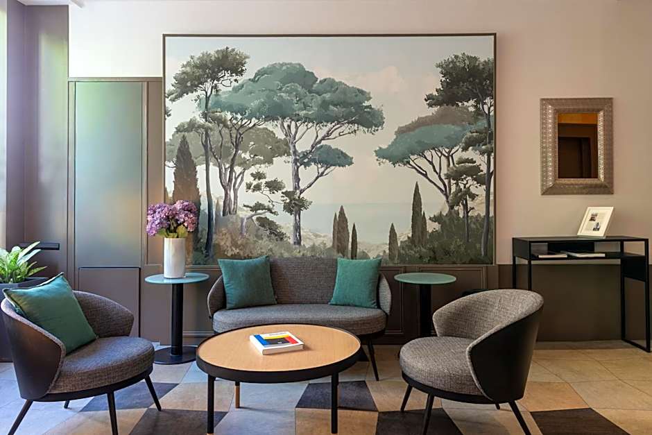 Central Hotel Paris