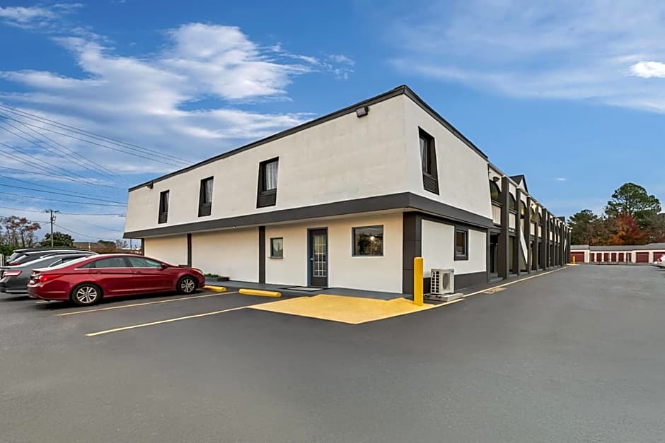 Days Inn by Wyndham Chesapeake