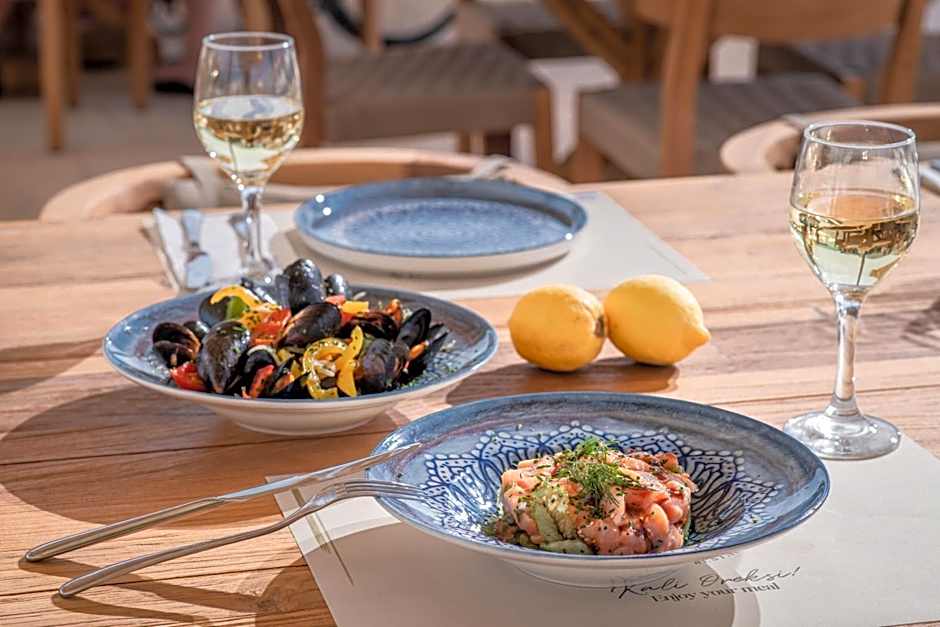 Parthenis Beach, Suites by the Sea