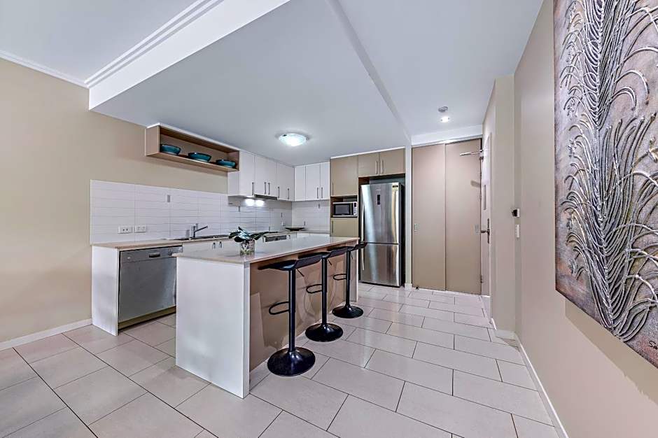 Airlie Summit Apartments