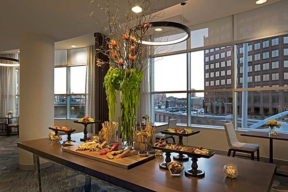 Kansas City Marriott Country Club Plaza