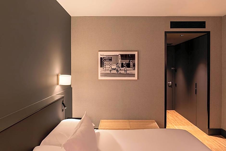 Alexandra Barcelona Hotel, Curio Collection by Hilton