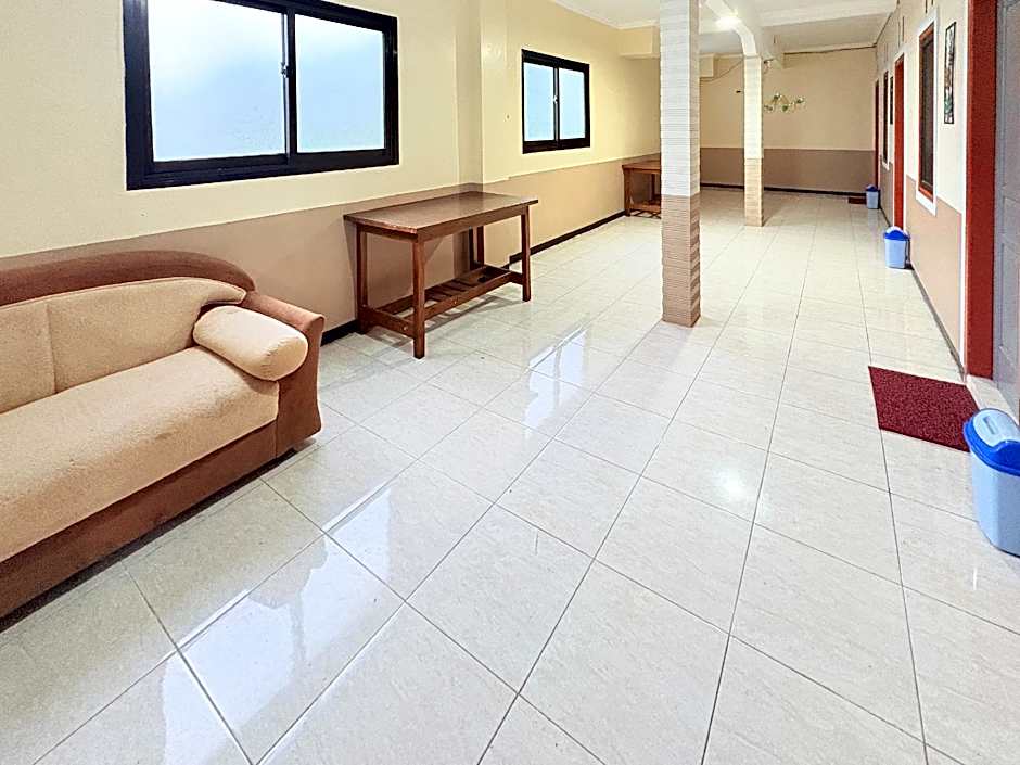 RedDoorz Syariah @ Nusa Indah near BNS