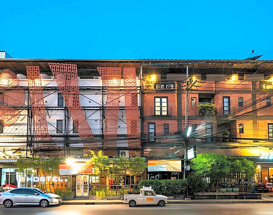The 8 Factory Hotel Phitsanulok