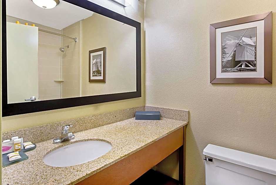 La Quinta Inn & Suites by Wyndham Williamsburg Historic Area