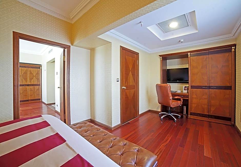 Crowne Plaza Hotel Minsk