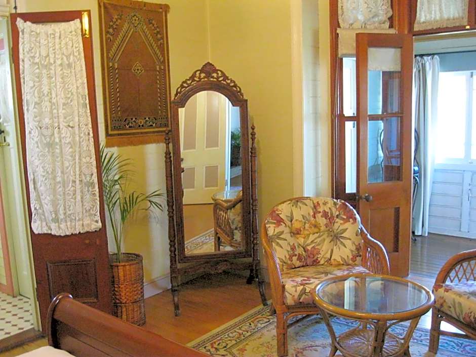 Classique Bed & Breakfast