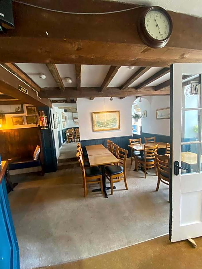 The Top House Inn