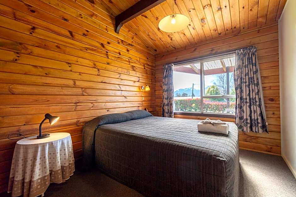Te Anau Top 10 Holiday Park and Motels