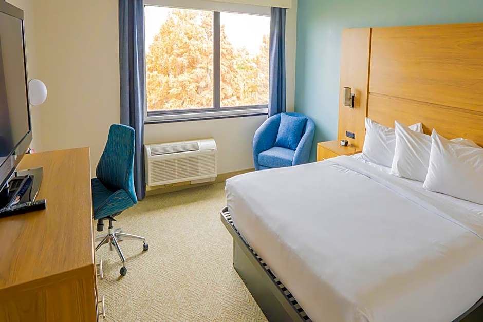 Elimwood Hotel, a Ramada by Wyndham