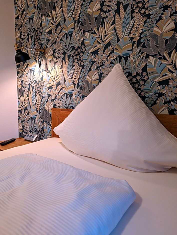 PaGa Hotel & Restaurant