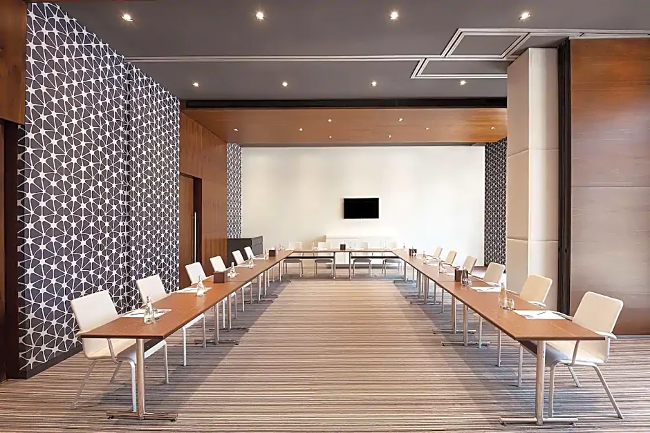 Hyatt Place Dubai Wasl District