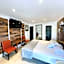 Casa Blanca Inn & Suites Whittier