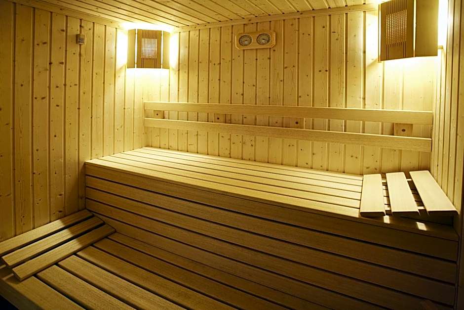 St.George Ski & Holiday