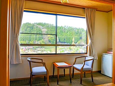 Japanese-Style Family Room - Non-Smoking