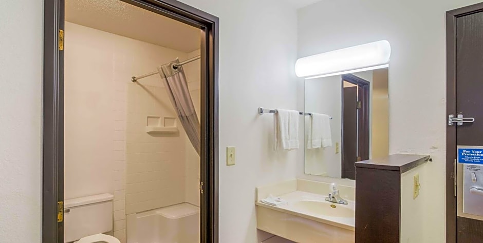 Motel 6-Fargo, ND - South