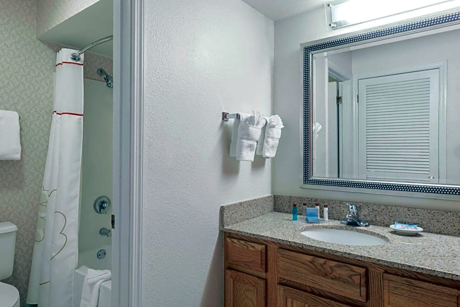 Value Suites Extended Stay - St Louis