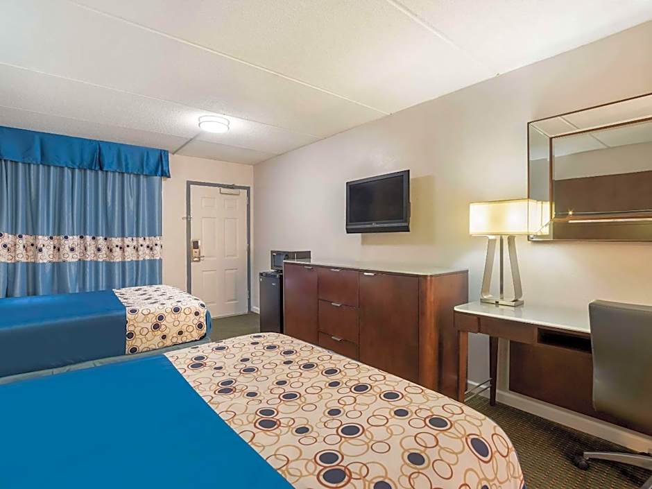 Rodeway Inn Greenwood