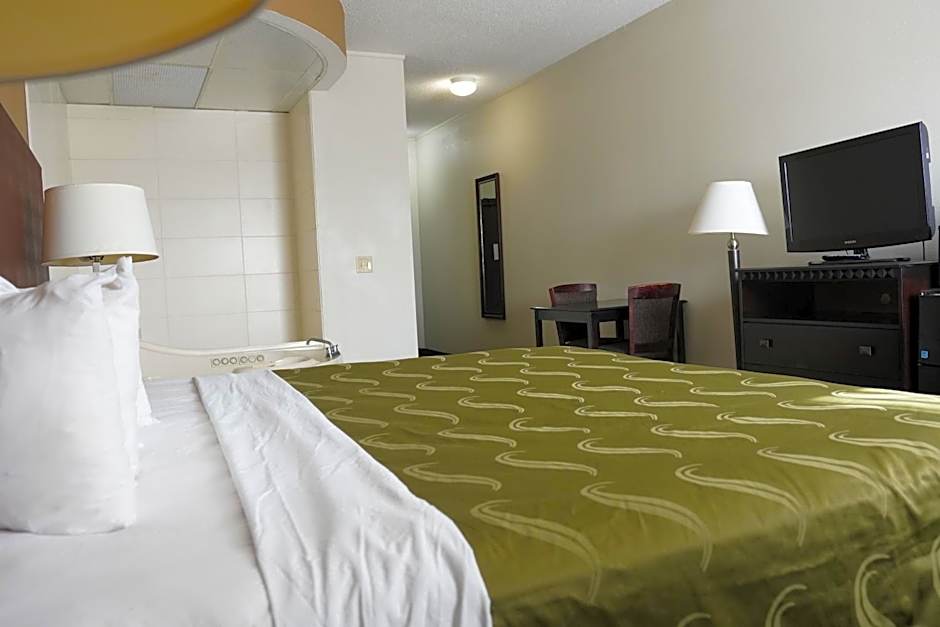American Inn & Suites