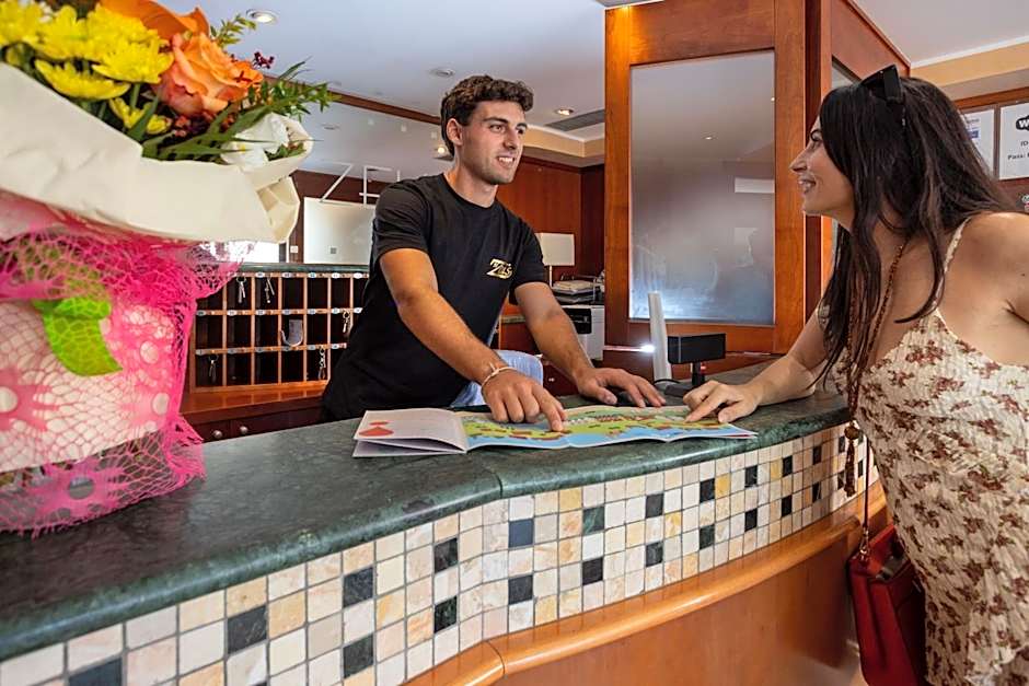 Hotel Zeus