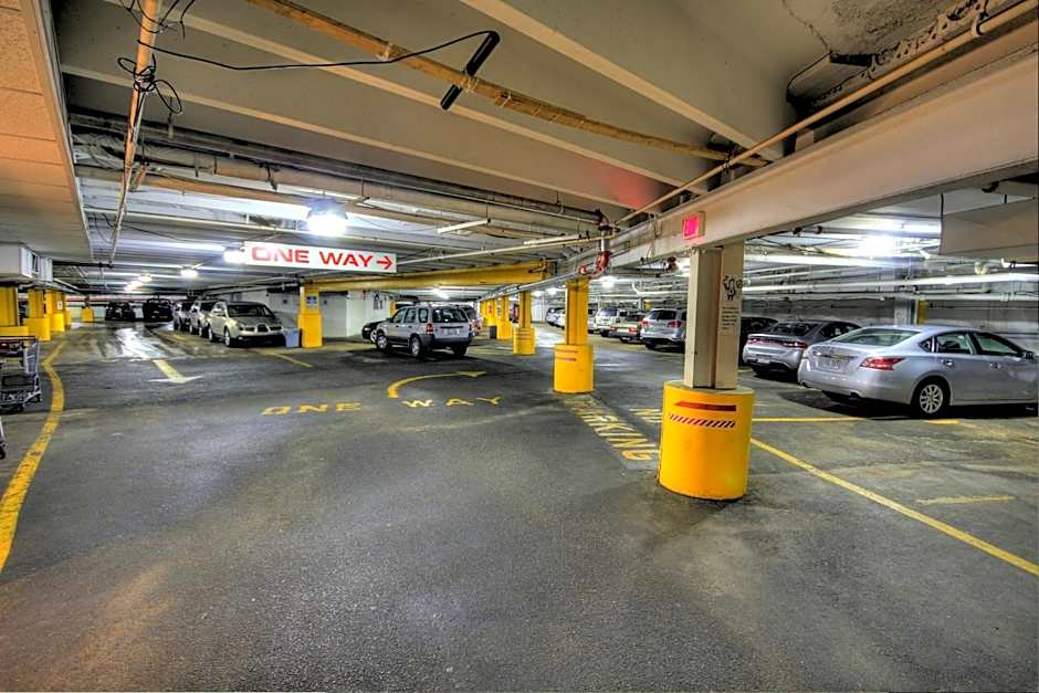Bedford Plaza Hotel