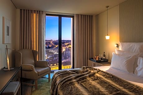 Superior Double Room with City View