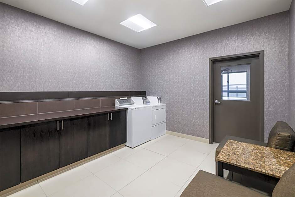 Best Western Premier Freeport Inn Calgary Airport