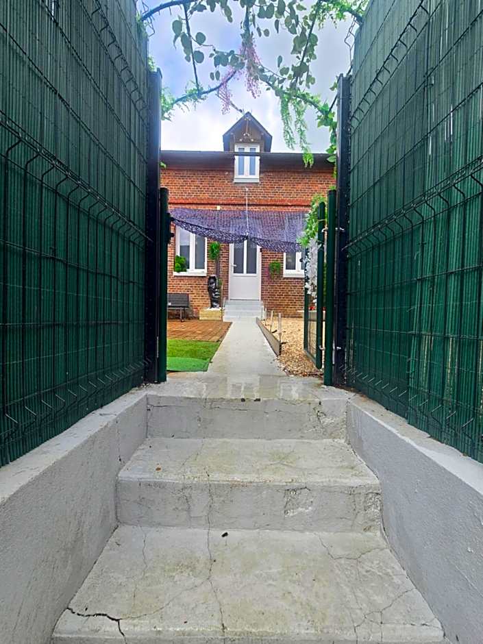 Maison équipée avec petit déjeuner gratuit - balnéo- sauna - siège massant et pièce secrète