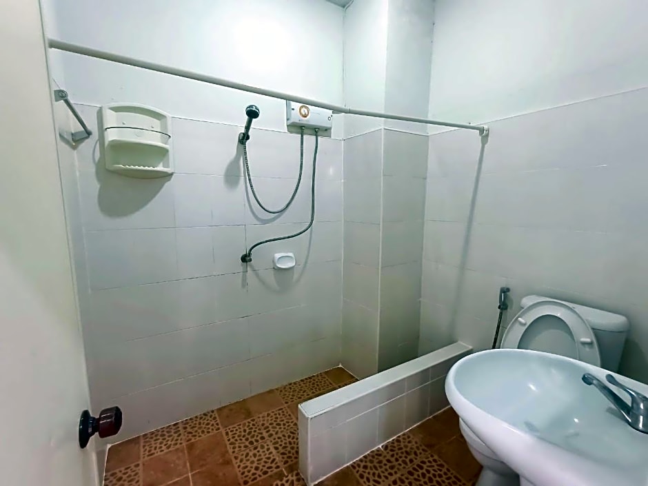 Piyaporn Hill Paradise Hotel