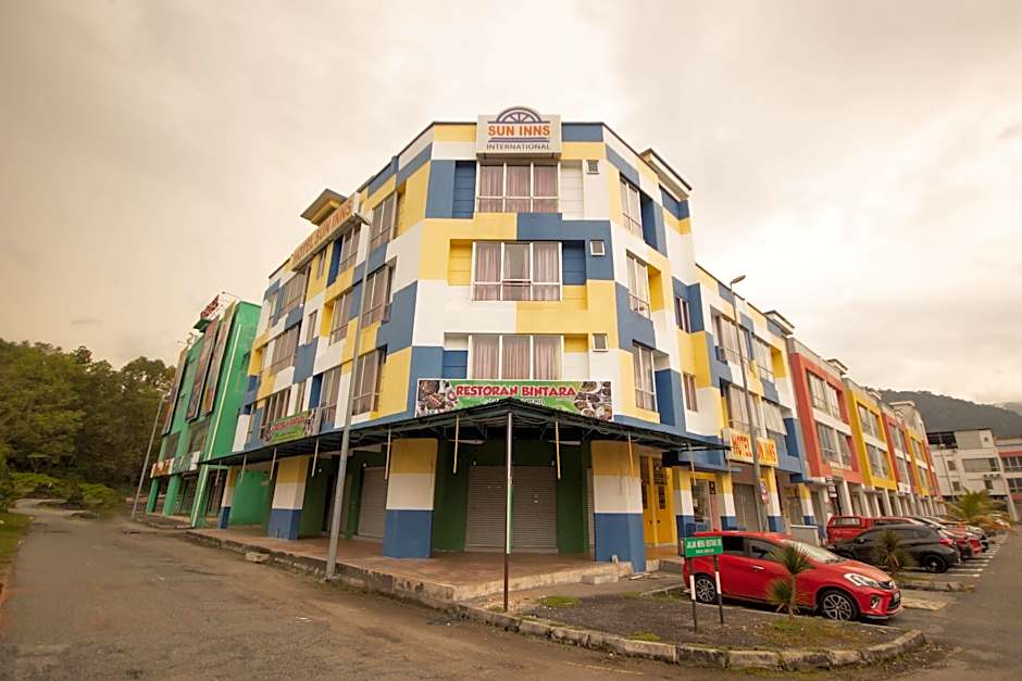 SUN INNS MERU RAYA
