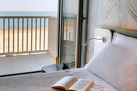 Family Room with Sea View