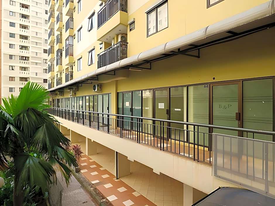 The London Living Apartment at Kebagusan City