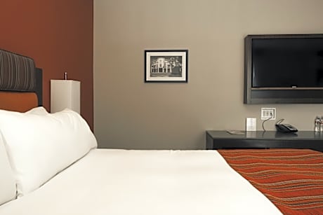 Traditional King Room