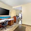 Comfort Suites East