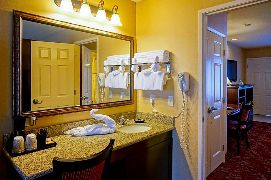 Castle Inn and Suites Anaheim