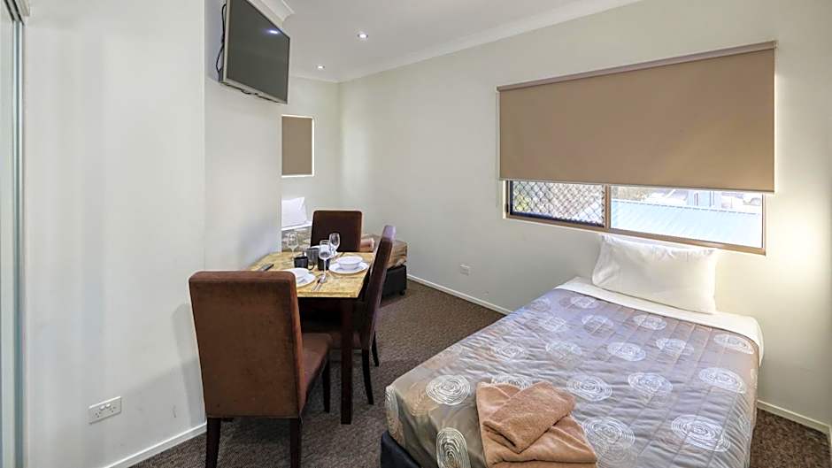 Western Downs Motor Inn