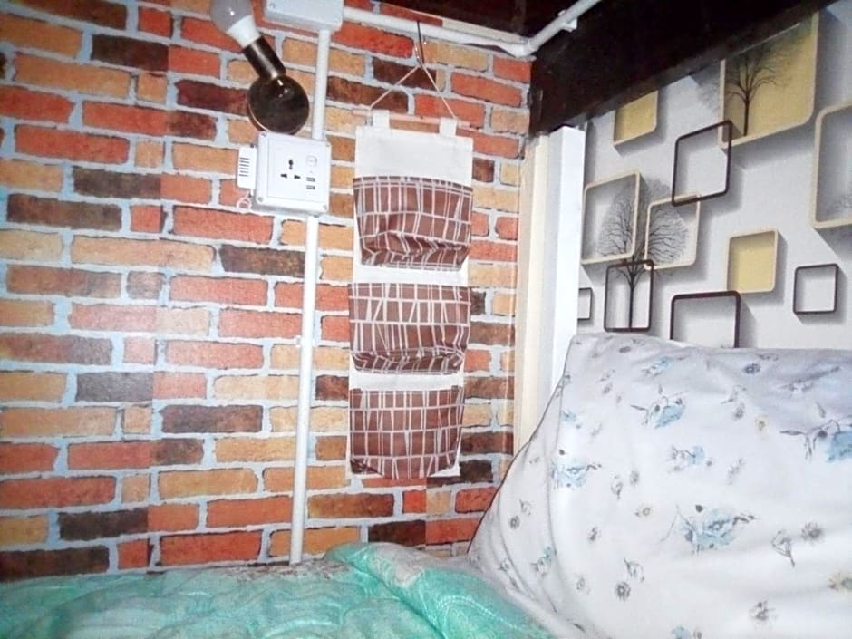 Ban Kru Ae mixed dorm